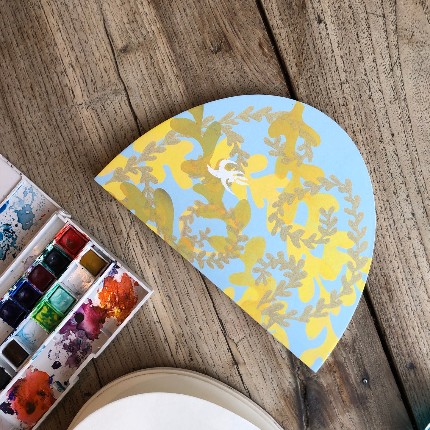 Golden and light blue Artist sketchbooks ideal for sketching drawing painting, multimedia. Perfect for creative projects and neurodiverse profiles.